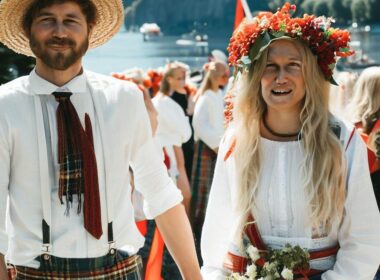 Jak Norwegowie świętują święta: przewodnik po tradycjach